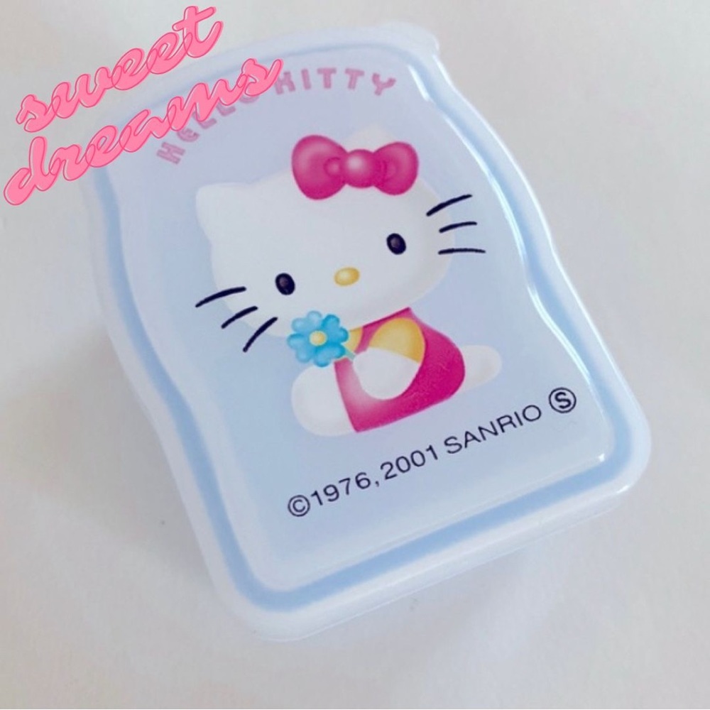 Sanrio | Hello Kitty シール容器 “Sticker Case” Container “Sweet Dreams” Item